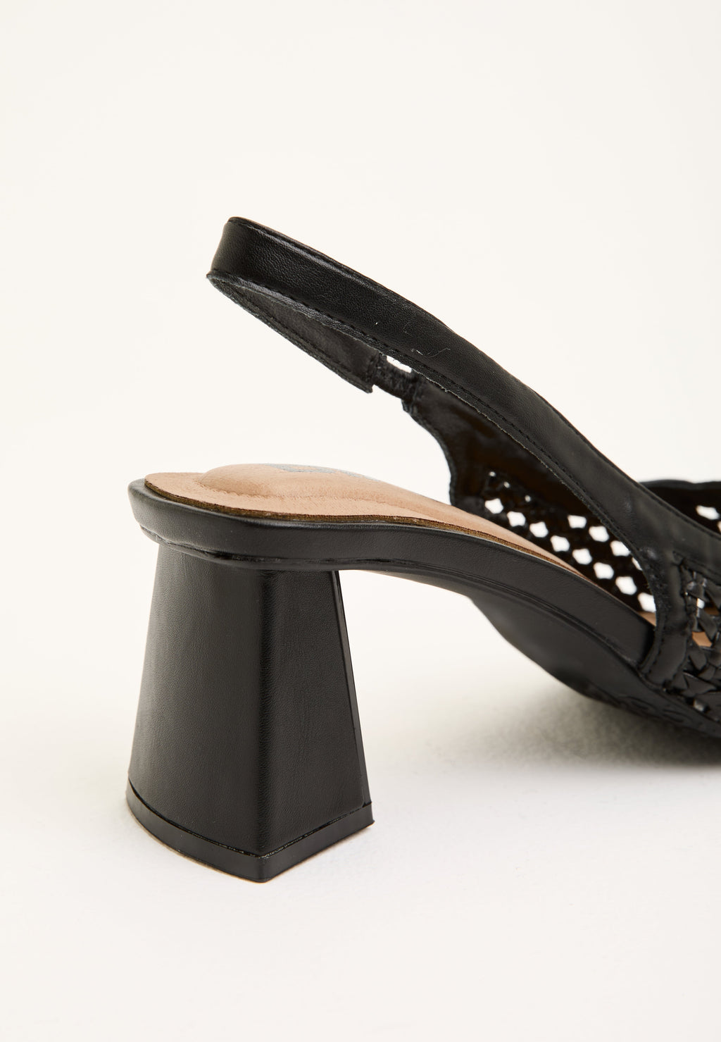 Slingback Pumps med Spids Tå og Flettedetalje